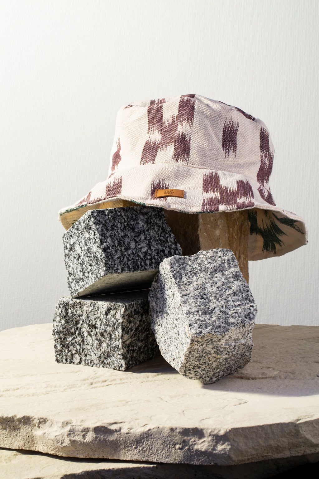 Lengua Bucket Hat Grass/Maroon